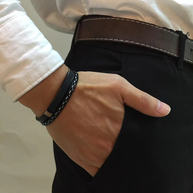 Élégance Personnalisée - Bracelet en Cuir et Acier Inoxydable