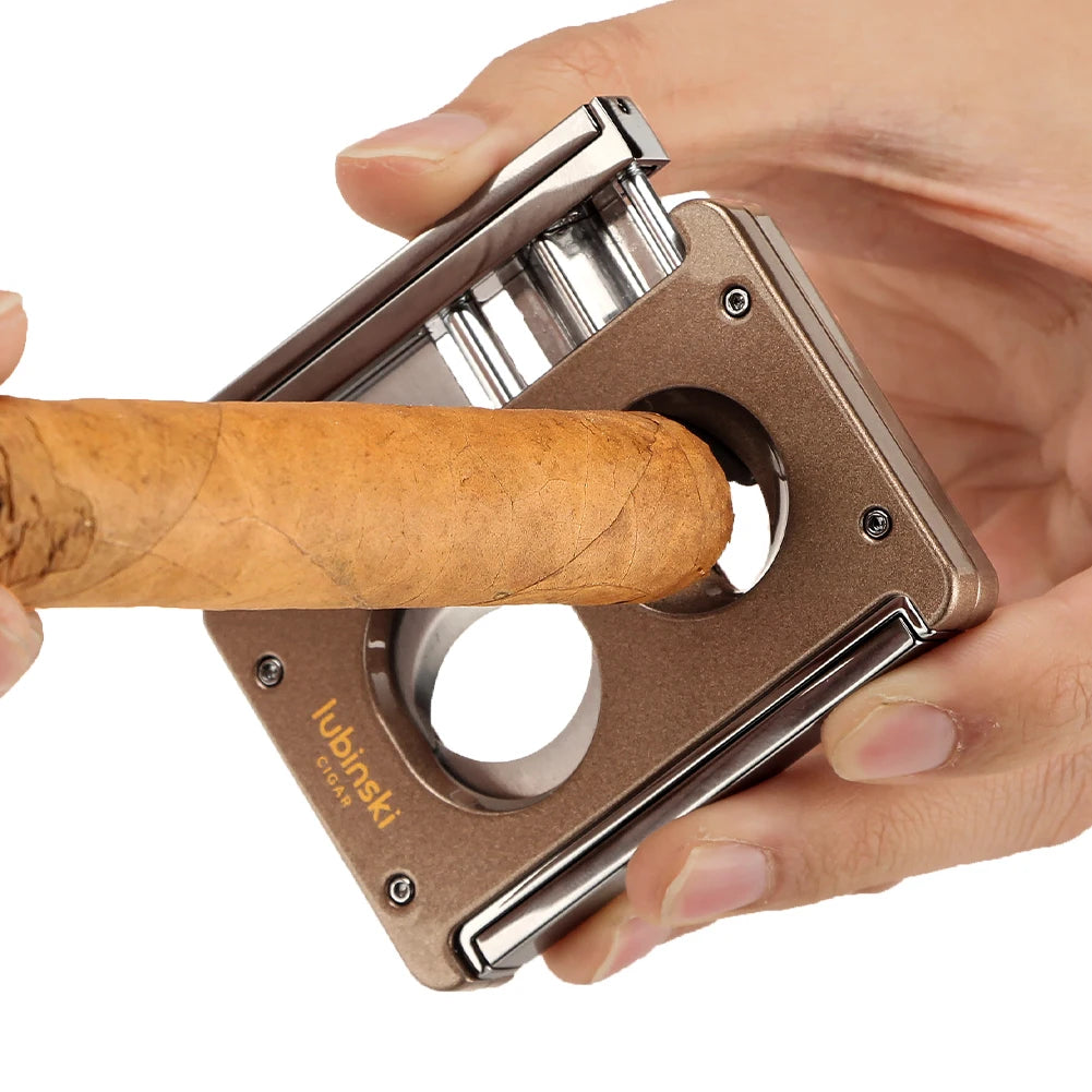 Coupe-Cigare Guillotine en V avec Support Métallique : Perforateur Intégré et Coffret Cadeau