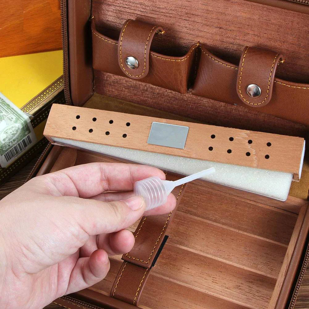 Humidor en Bois de Cèdre : Étui à Cigares en Cuir de Voyage avec Humidificateur, Avec/Sans Briquet et Coupe-Cigare